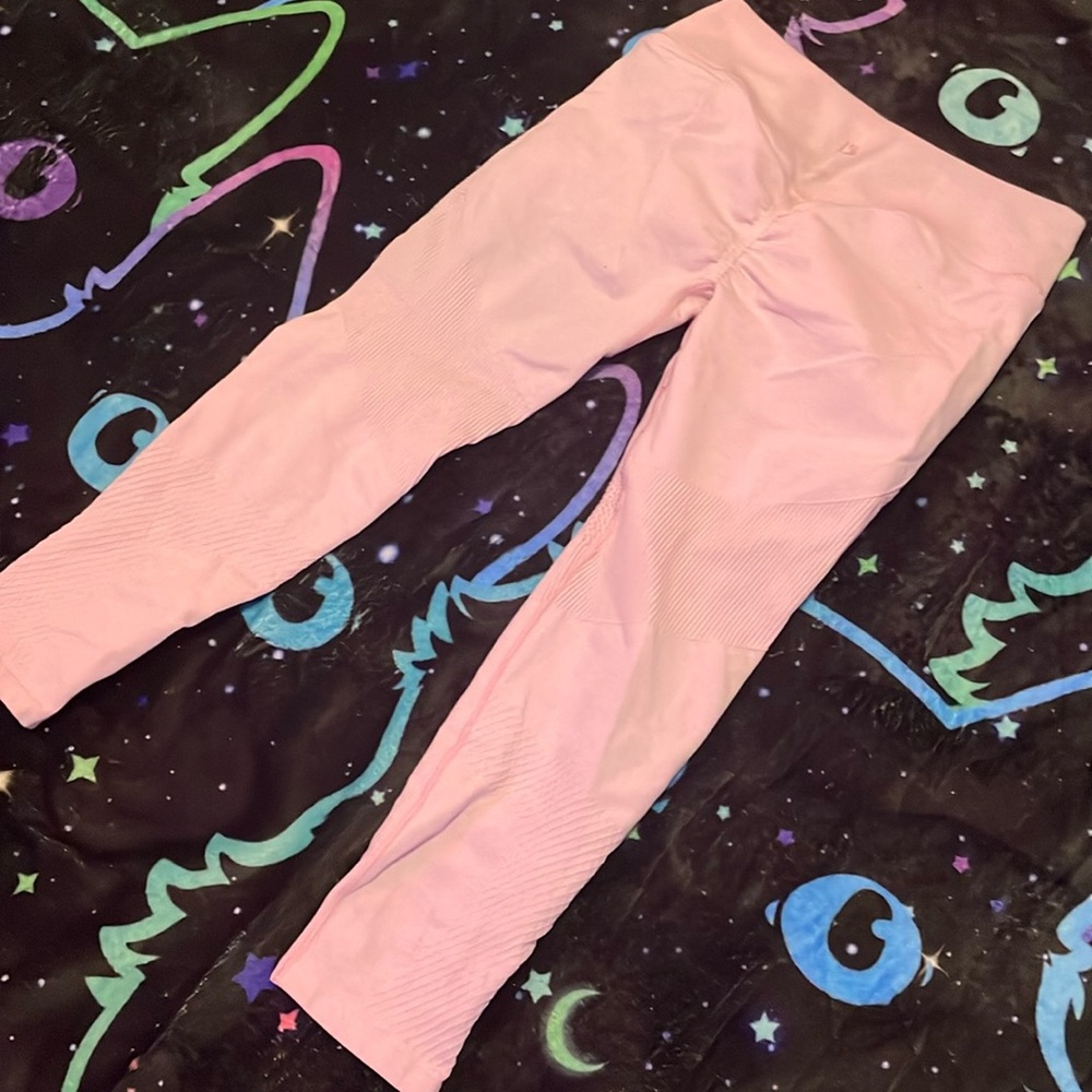 BUFF BUNNY PASTEL PINK MESH LEGGINGS SIZE LARGE